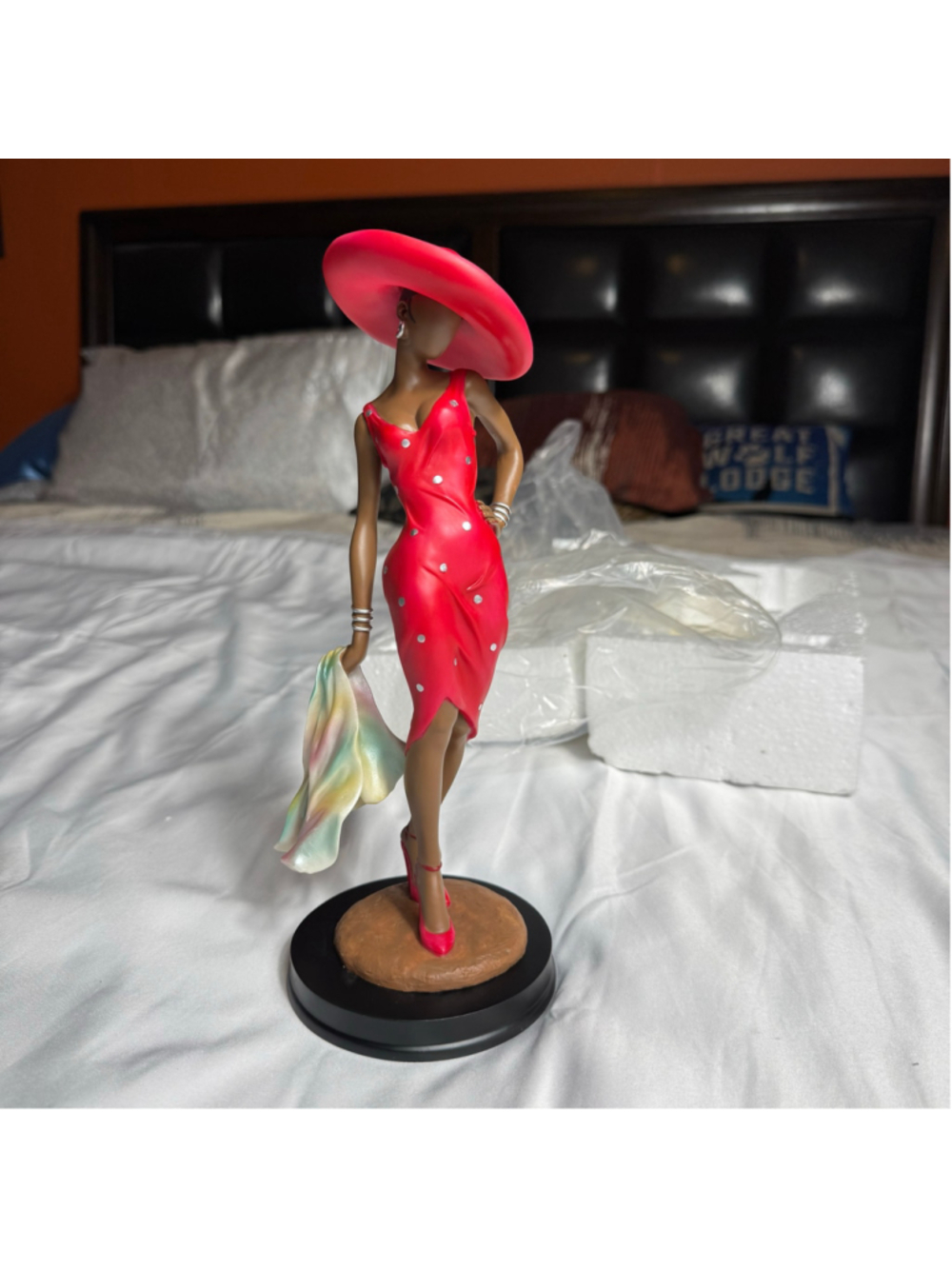 Annie Lee Sassy in Red Figurine #61001 Limited Edition 2015